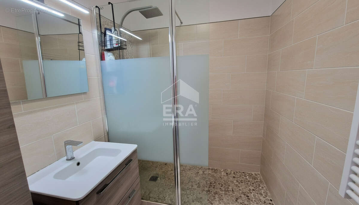 Appartement à MARSEILLE-9E