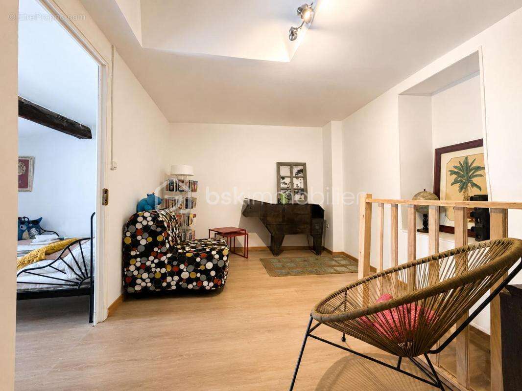 Maison de village - vendue meublée - gîte en location saisonnière - 2 chambres - photo 8