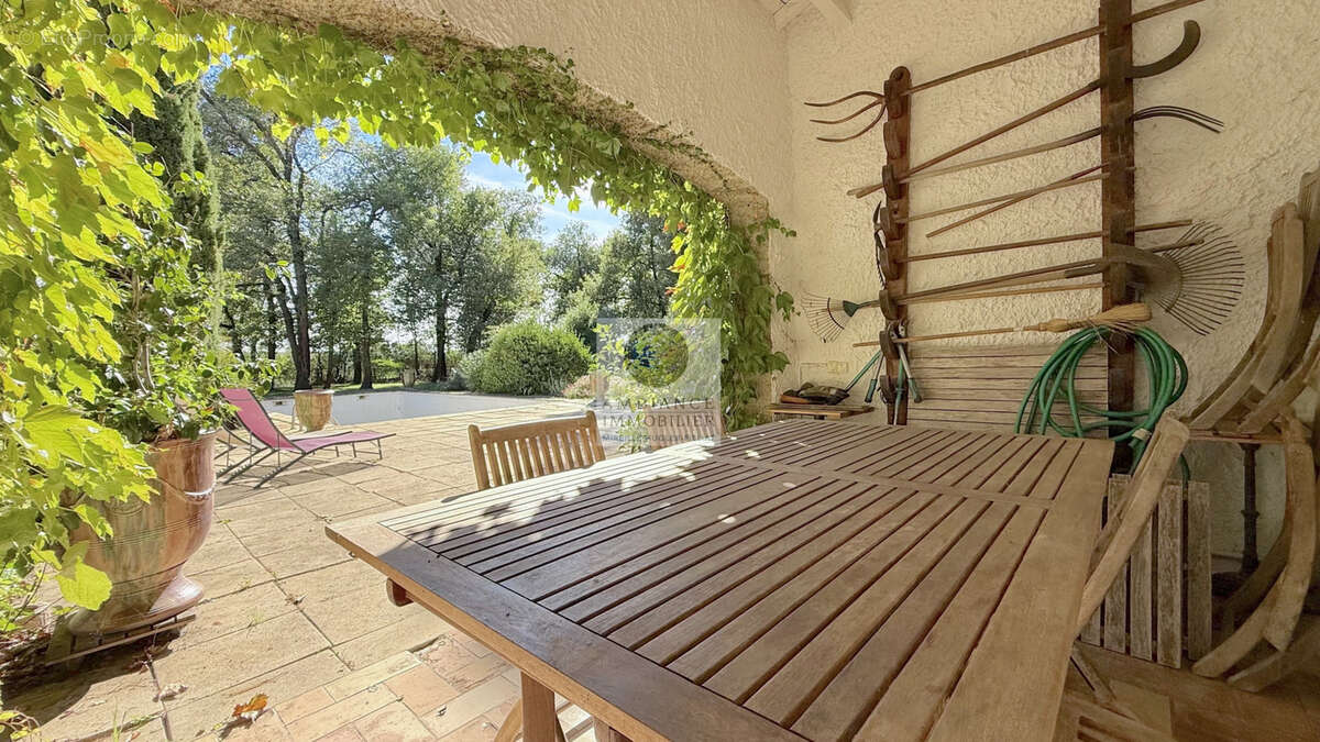 Maison en campagne dans un cadre verdoyant - photo 26