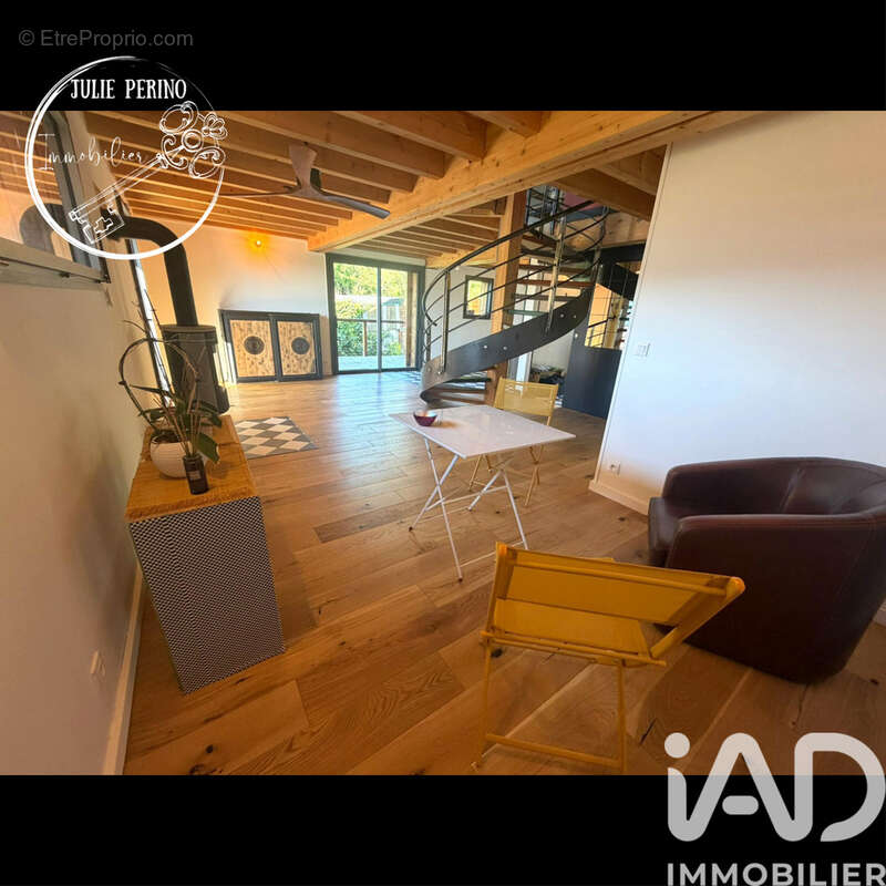 Photo 3 - Maison à LA MOTTE-SAINT-MARTIN