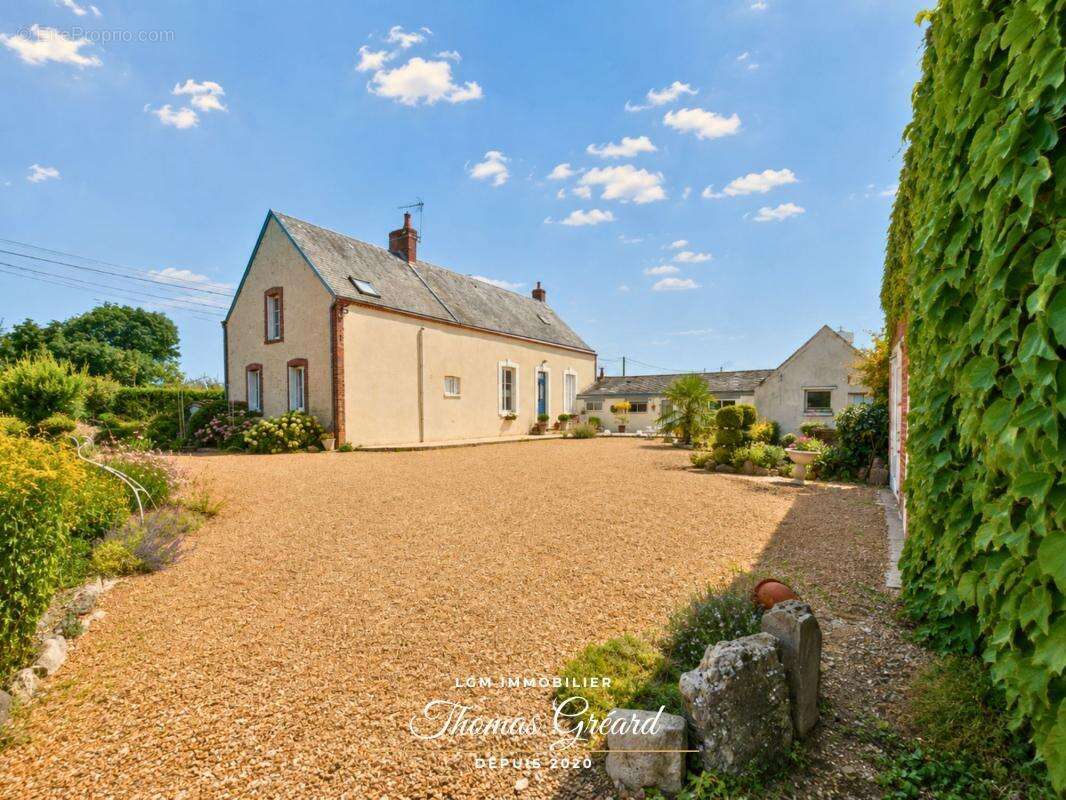 Propriété en pierre avec dépendances, vie de plain-pied et terrain de 2 168 m² à 10 minutes de Patay & 20 minutes de la base de  - photo 18