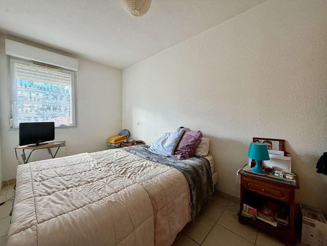 Appartement à BAGNOLS-SUR-CEZE