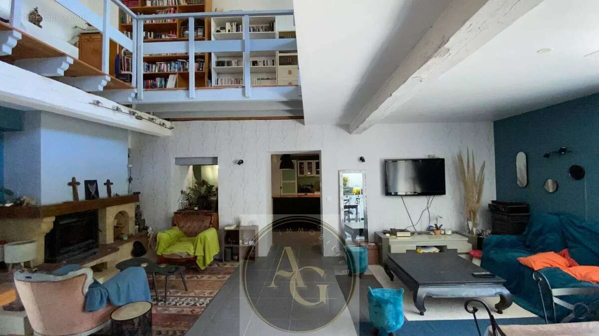 Ferme de 300m2 avec hangar, dépendance et étang à Pexiora - photo 4