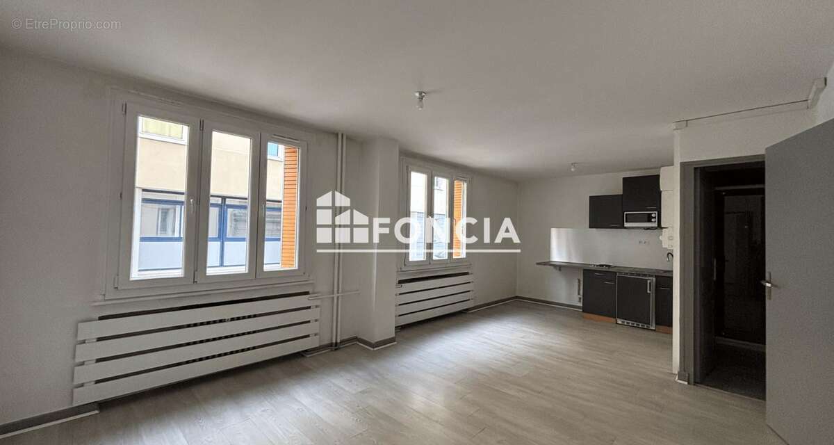 Appartement à SAINT-ETIENNE