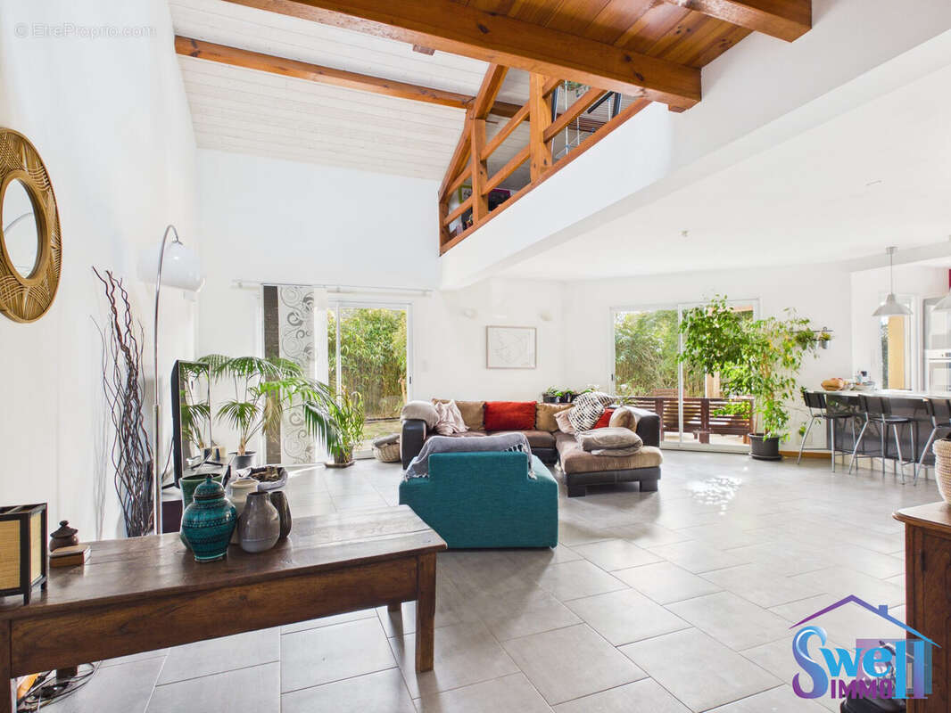 Maison à MOLIETS-ET-MAA