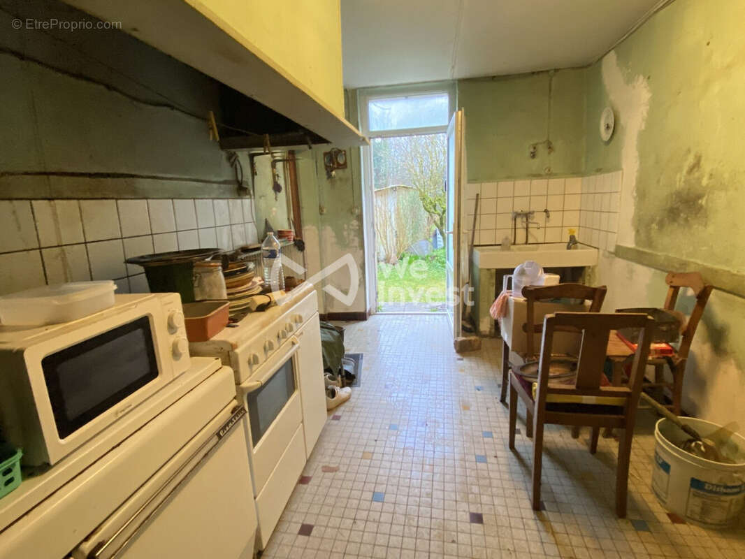 Maison à CAMPUGNAN