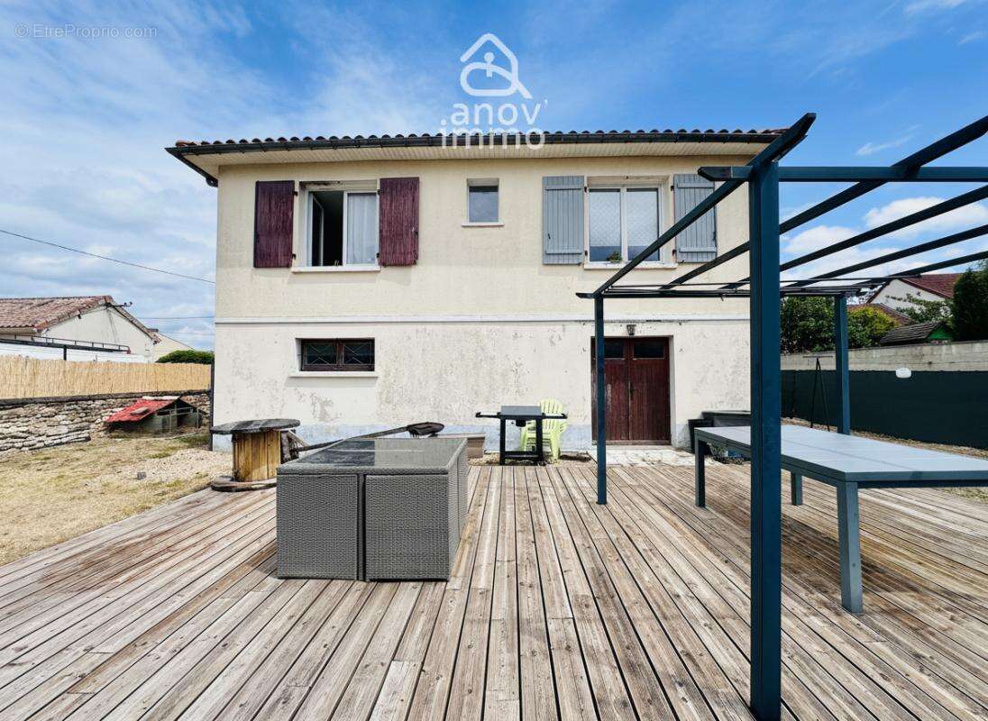 Maison rénovée   Sous-sol complet   Terrasse 40 m2   Jardin - photo 15