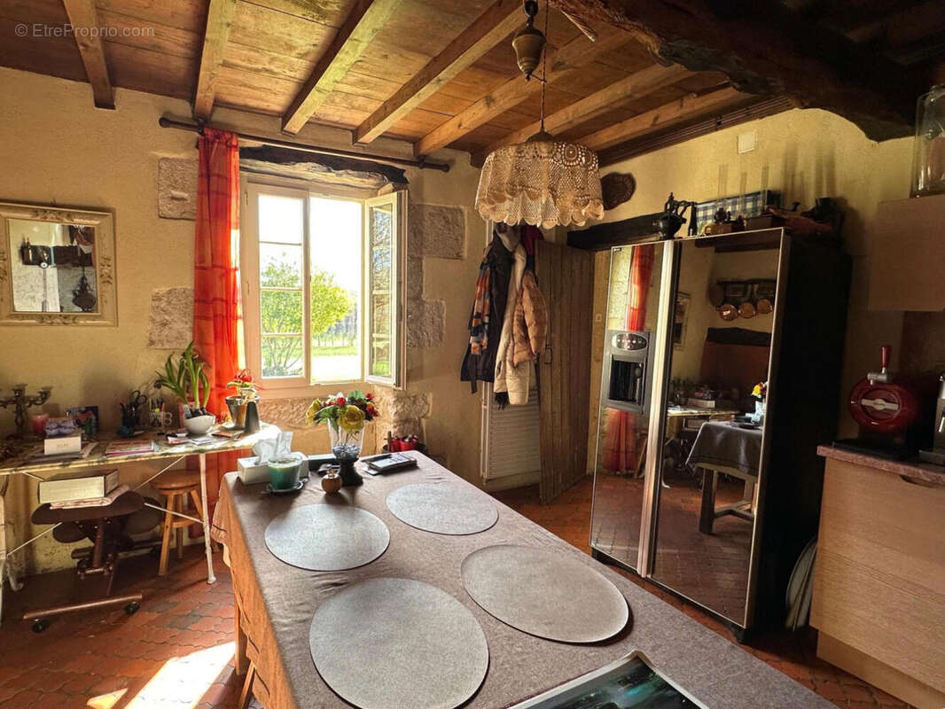 cuisine1 - Maison à CASTERA-VERDUZAN