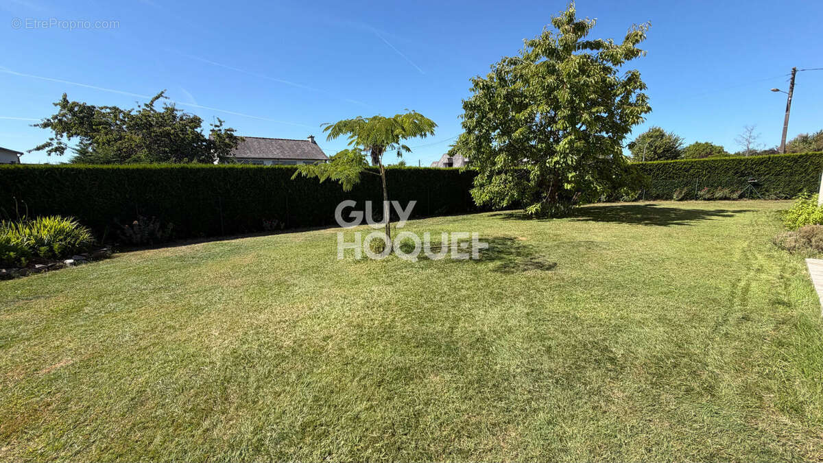 Maison à LANVALLAY