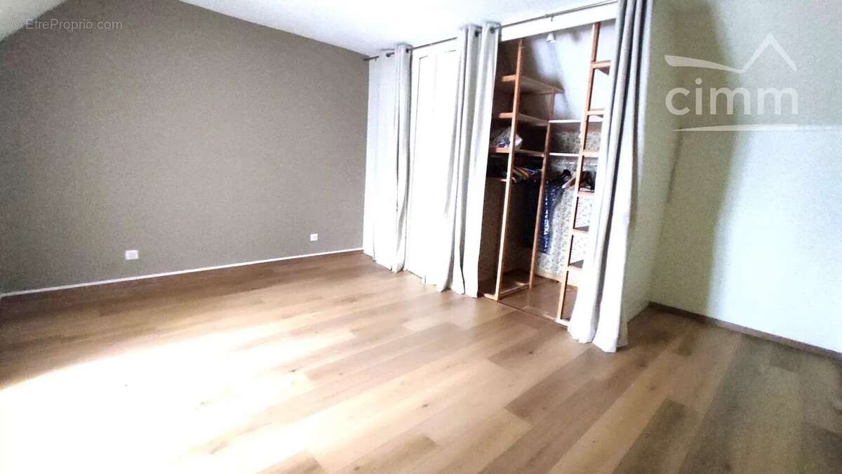 Maison à SAINT-OMER-EN-CHAUSSEE