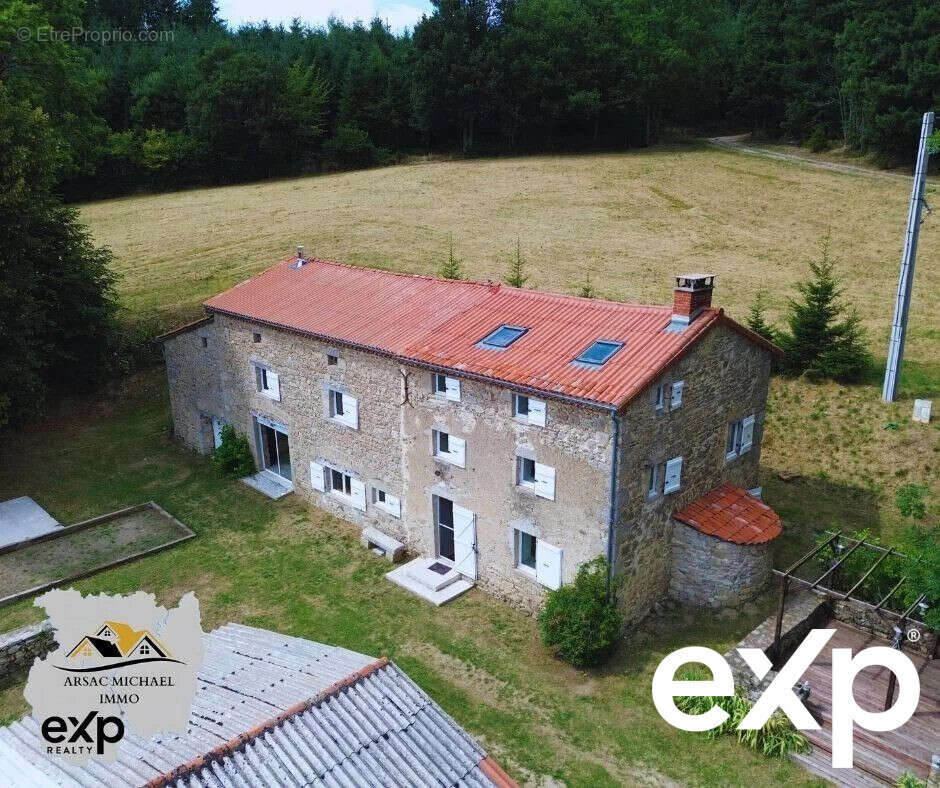 Maison à VERNET-LA-VARENNE