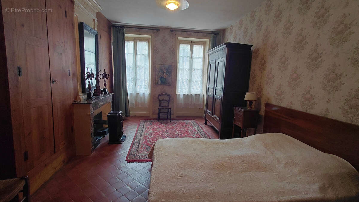 Maison à BOURG-SAINT-ANDEOL