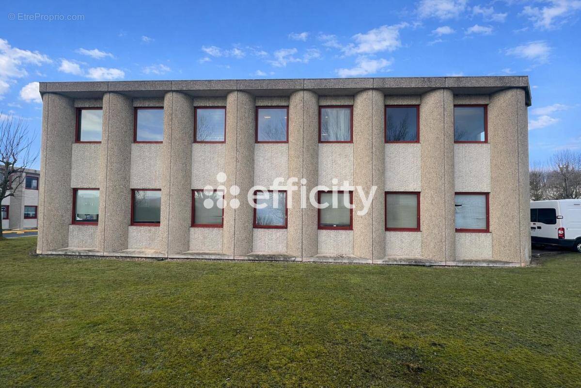 Commerce à TREMBLAY-EN-FRANCE