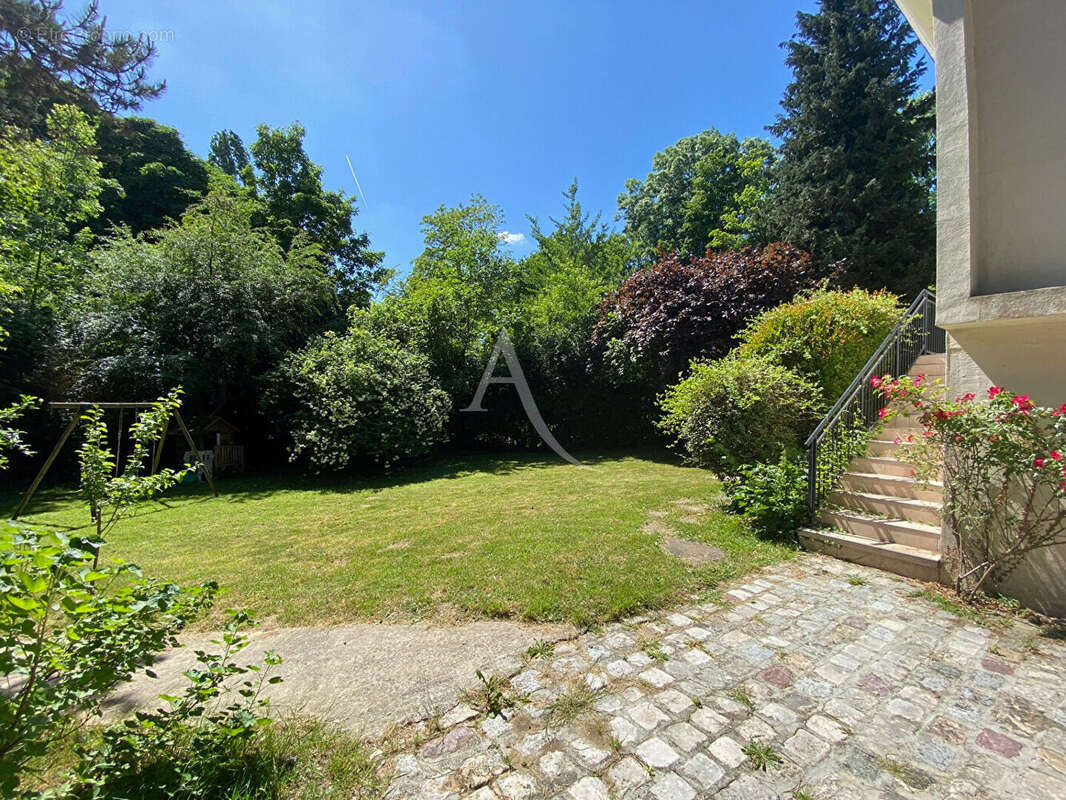 Maison à GIF-SUR-YVETTE