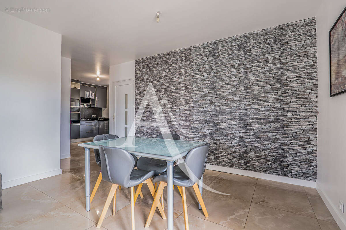 Appartement à LIMEIL-BREVANNES