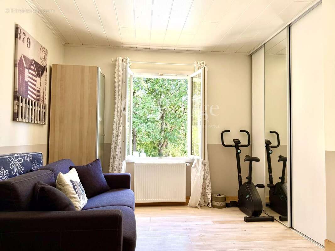 À quelques minutes de Pineuilh – Belle maison contemporaine avec piscine - photo 9