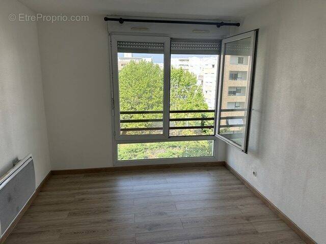 Appartement à LYON-8E