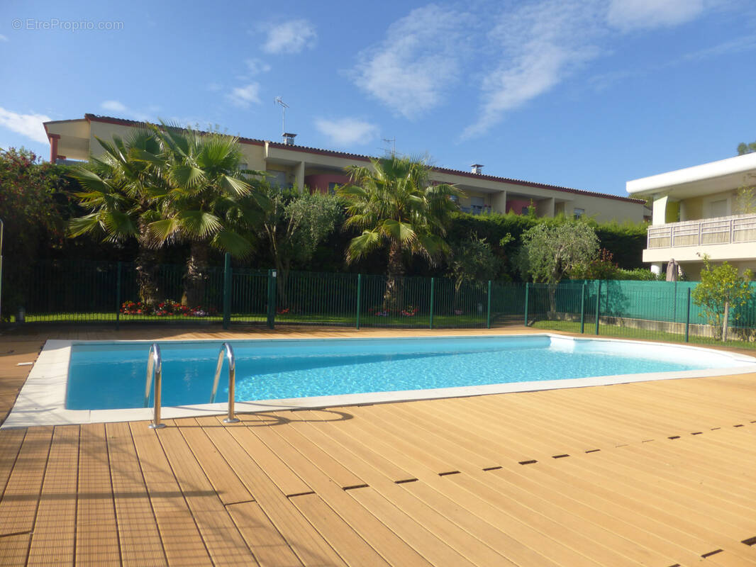 Appartement à MOUGINS