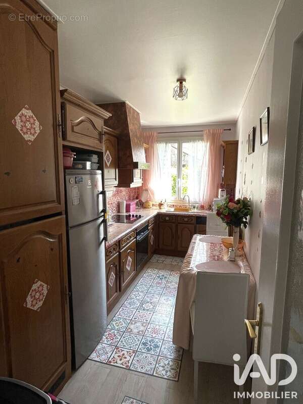 Photo 3