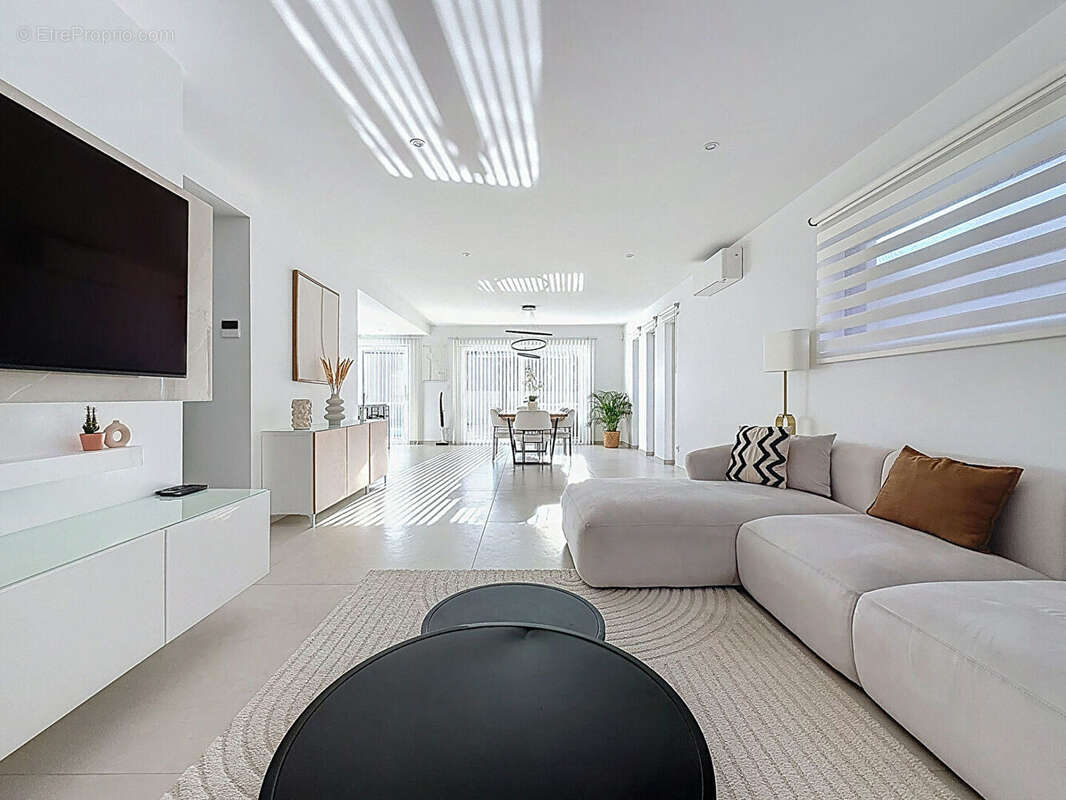 Maison à NIEDERHAUSBERGEN