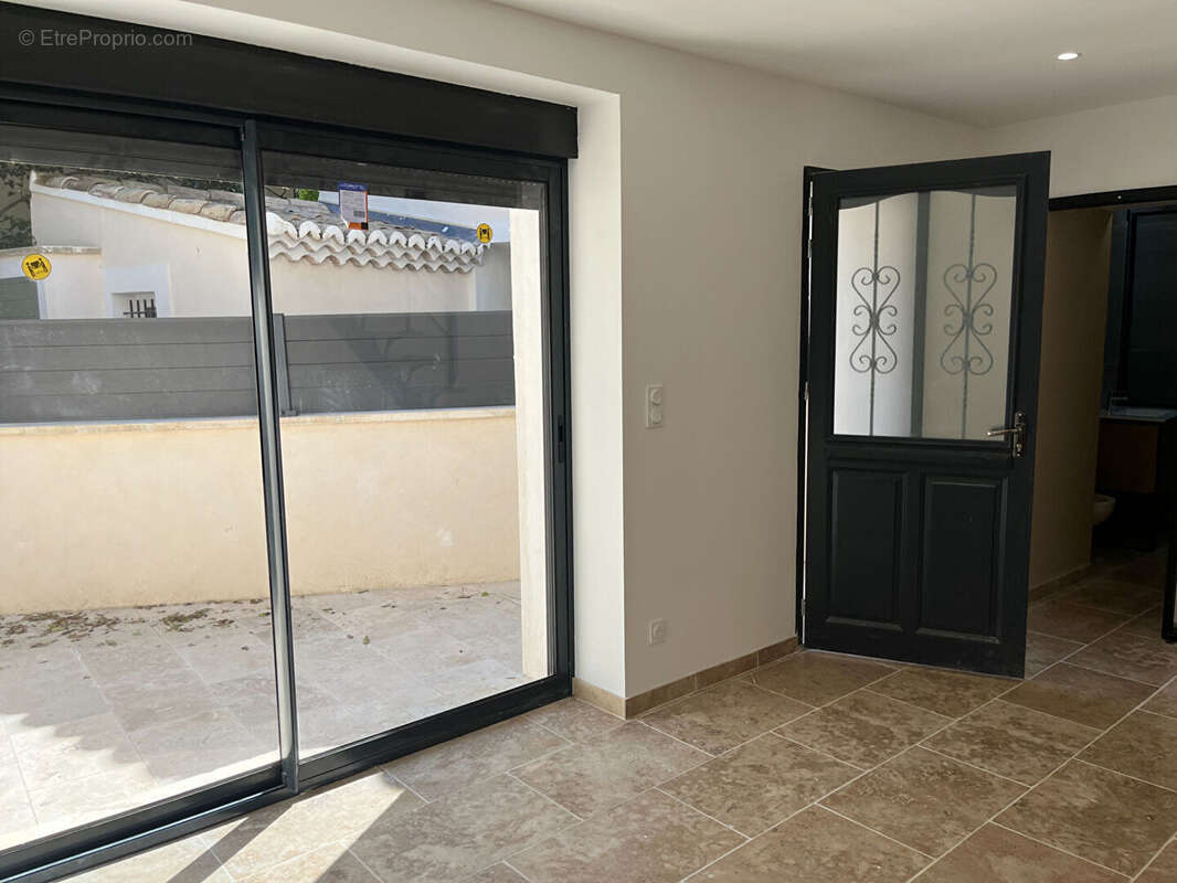 Maison à CHATEAURENARD