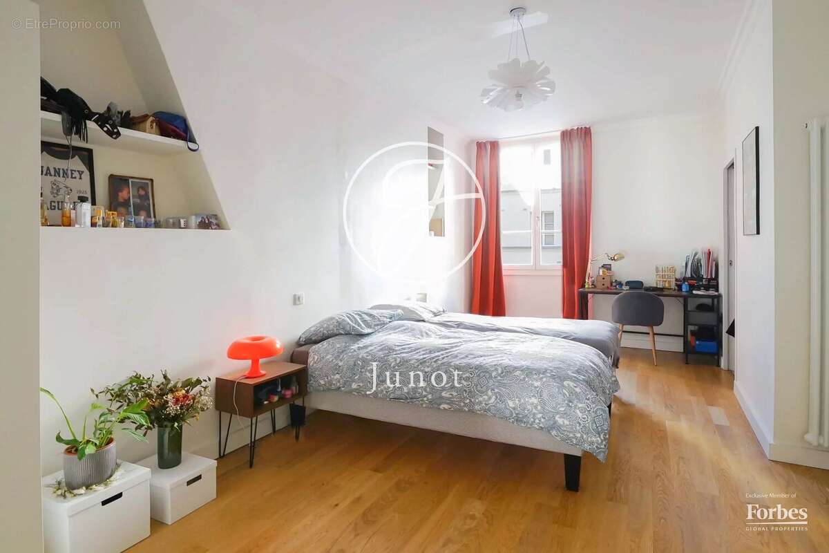 Appartement à PARIS-6E