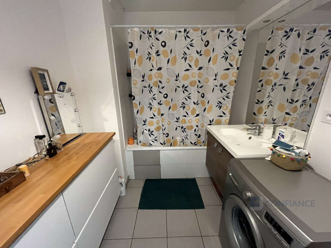 Appartement à OULLINS