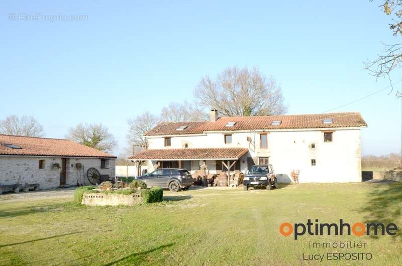 Maison à MAUPREVOIR