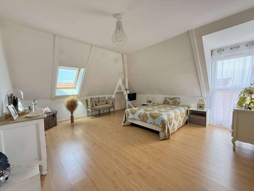 Appartement Ozoir La Ferriere 5 pièce(s) 105 m2 - photo 4