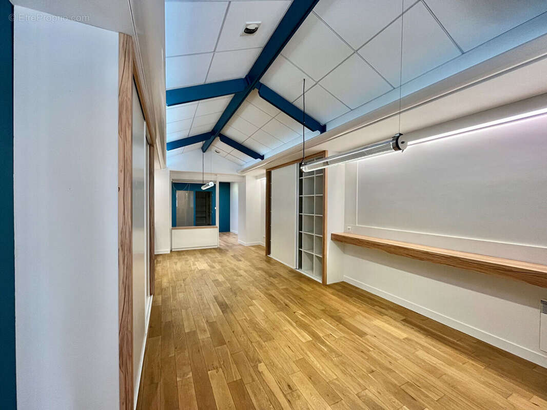 Commerce à LARMOR-PLAGE