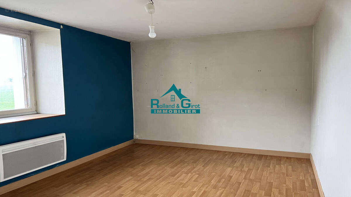 Maison à SAINT-GERMAIN-SUR-ILLE