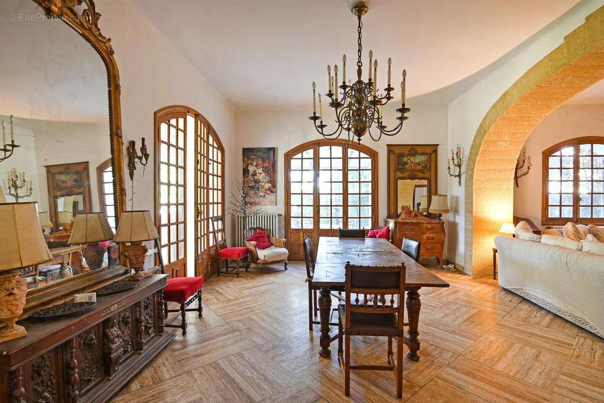 Maison à SAINT-PAUL-LES-FONTS
