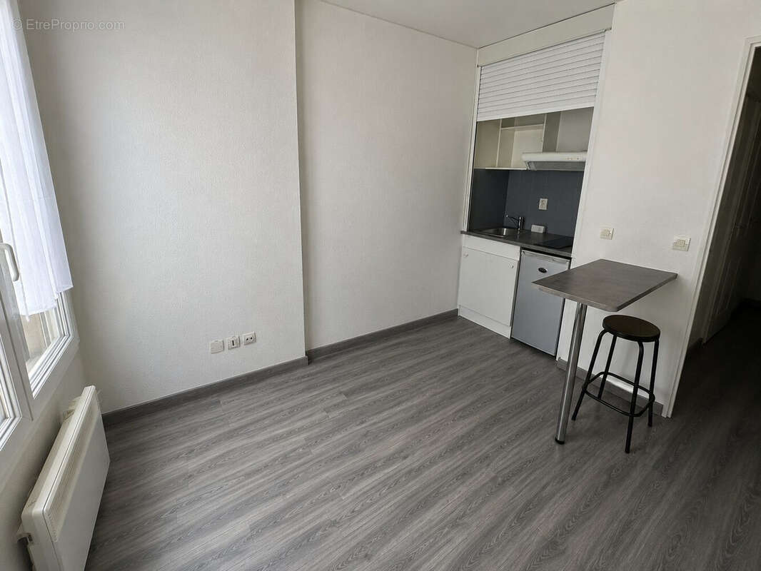 photo modifiée par IA - Appartement à PARIS-11E