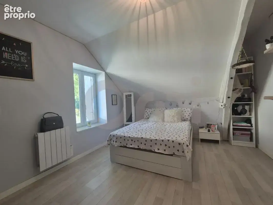 Montignac-Lascaux : maison rénovée avec grand sous-sol et terrasse - photo 8