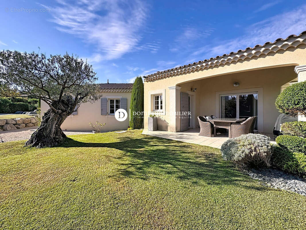 Maison à SAINT-SATURNIN-LES-AVIGNON