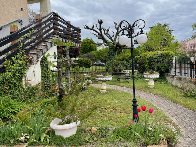 Maison à ARNAS