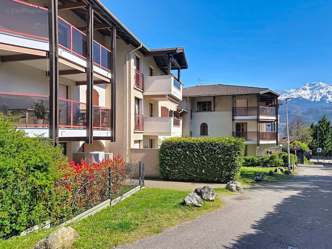 Appartement à SAINT-ISMIER