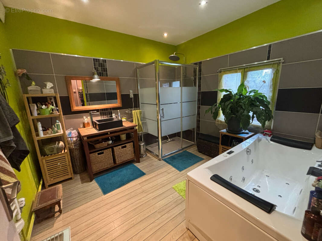 Maison à SAINT-VAAST-EN-CHAUSSEE