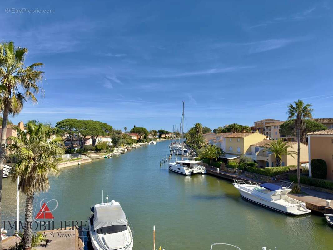 Appartement à COGOLIN