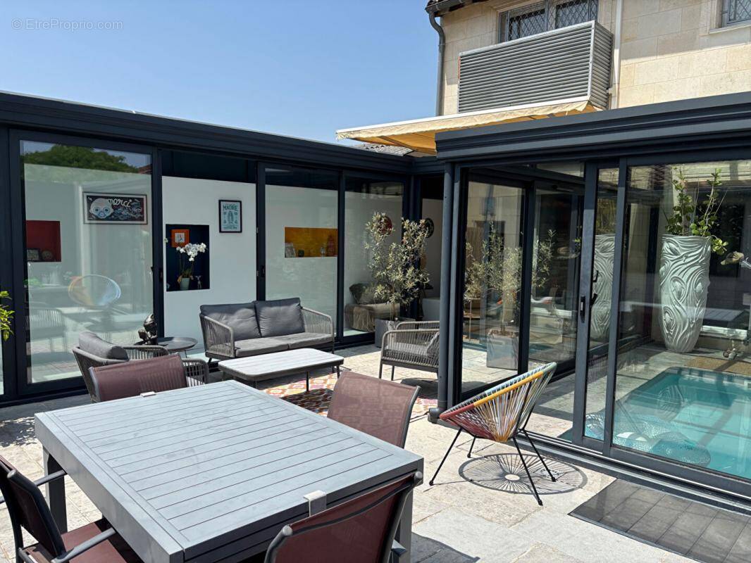 Maison à LE BOUSCAT