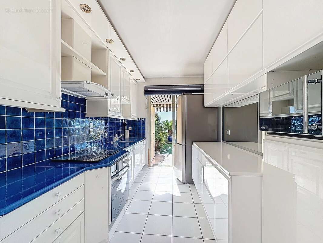 Appartement à LE CANNET