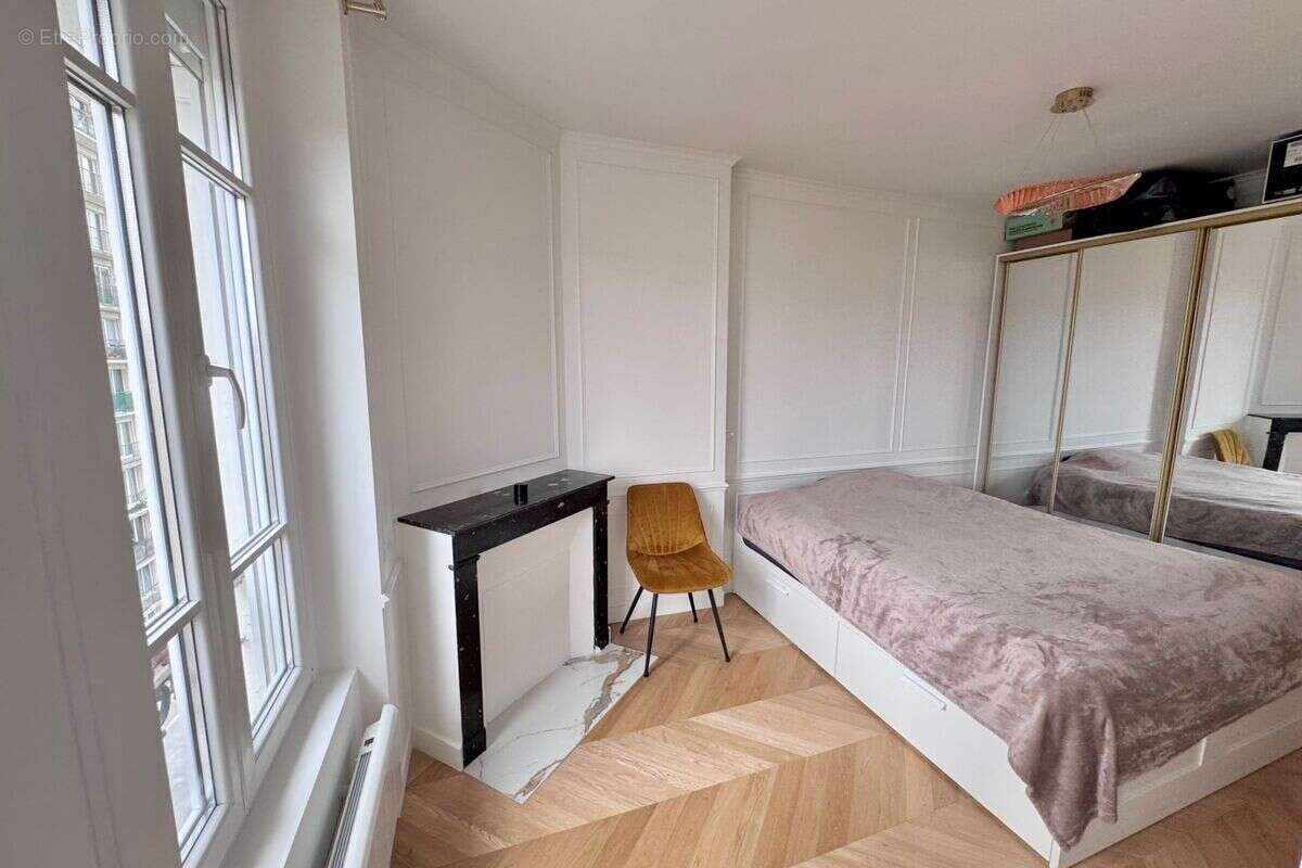 Appartement à PARIS-12E