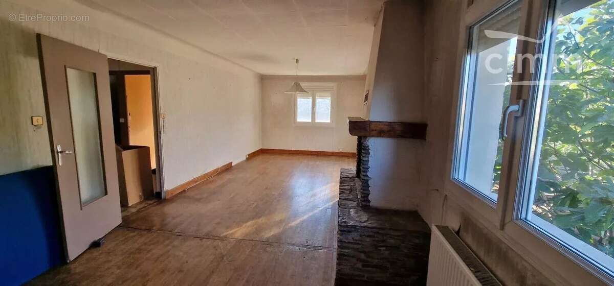 Maison à SAINT-PAUL-TROIS-CHATEAUX