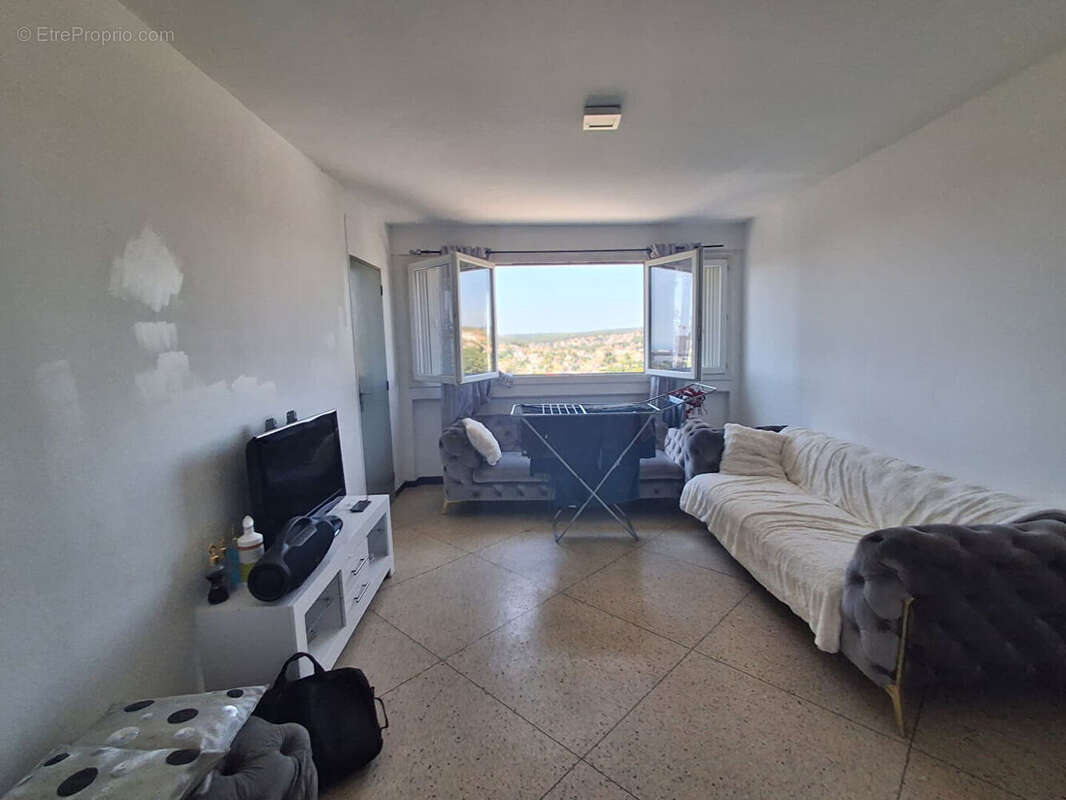 Appartement 60m² à marseille 15e arrondissement - photo 2
