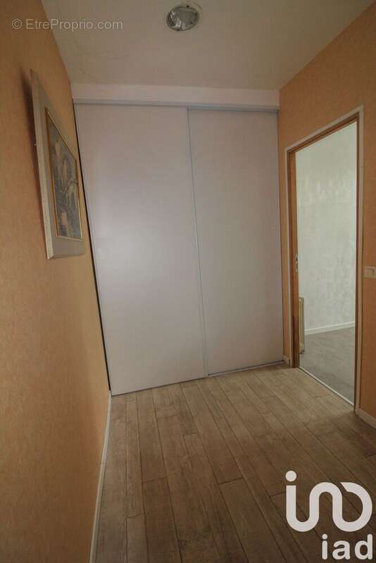 Maison 81 m² à Champcevrais  - photo 3