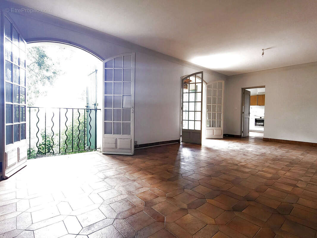 Vente maison 7 pieces quartier camplanier nîmes - photo 5