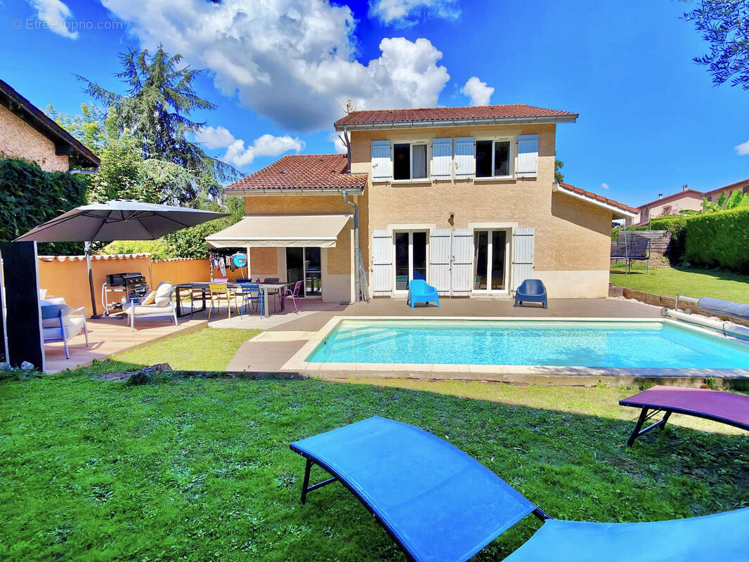 Maison à CHAZAY-D&#039;AZERGUES