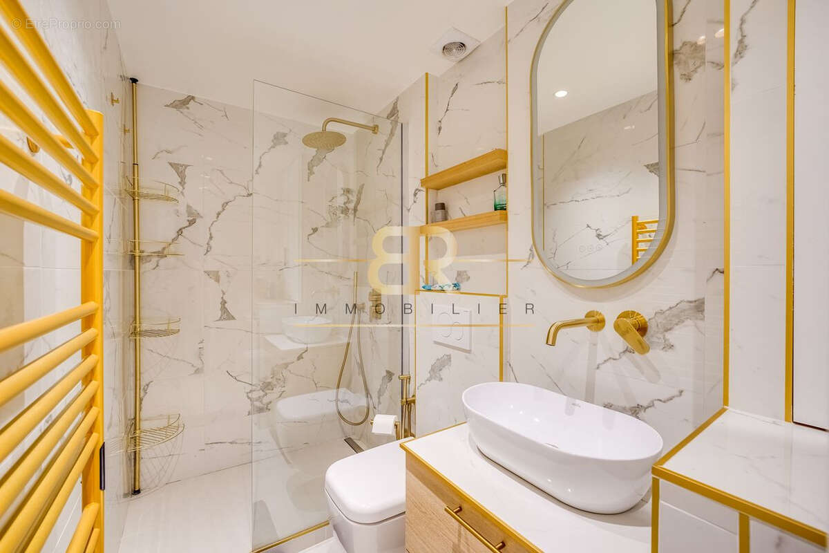 Appartement à PARIS-11E