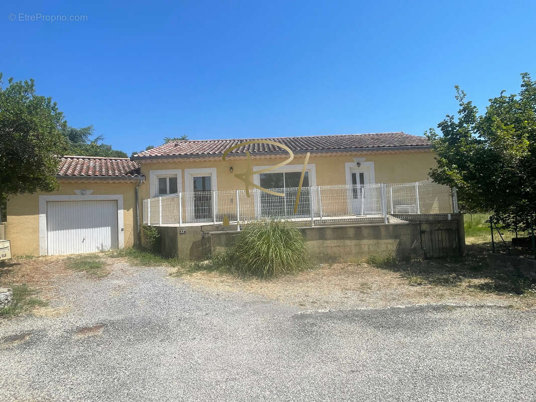 Maison de plain pied centre ville Ruoms - photo 9