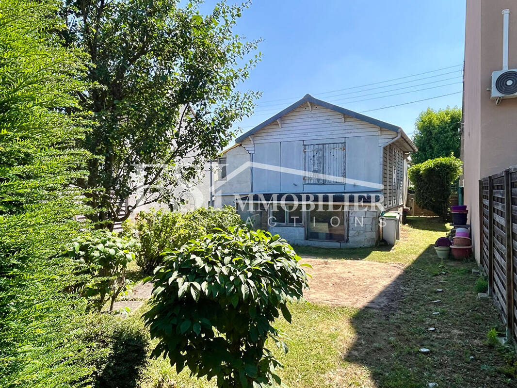 Terrain à SAINT-LEU-LA-FORET